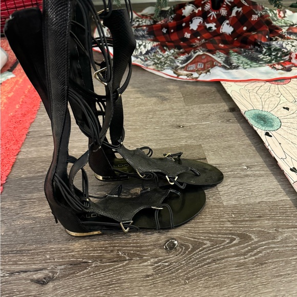 Aldo 8.5 tall gladiator black sandals - Picture 5 of 9